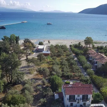 Queen Bay