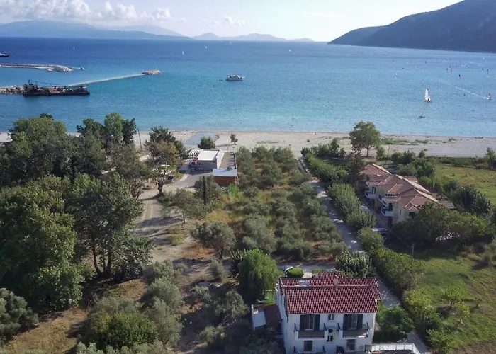 Queen Bay