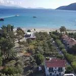 Queen Bay