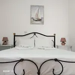Queen Bay * ヴァシリキ