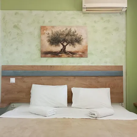 Queen Bay Apartment *