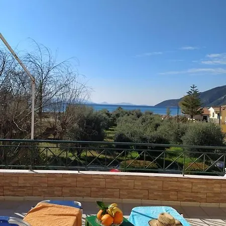 Queen Bay * Vasiliki