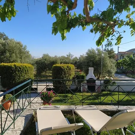 Queen Bay * Vasiliki