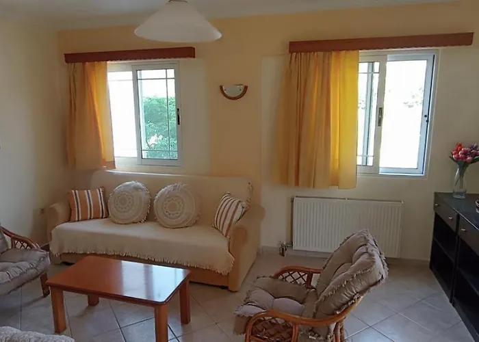 Queen Bay Βασιλική