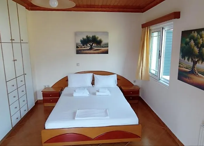 Queen Bay Apartment Vasiliki
