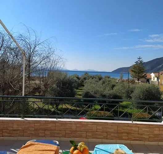 Queen Bay * Vasiliki